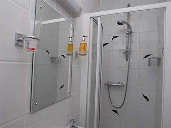 Bed and Breakfast Anchor House Дартмаут Экстерьер фото